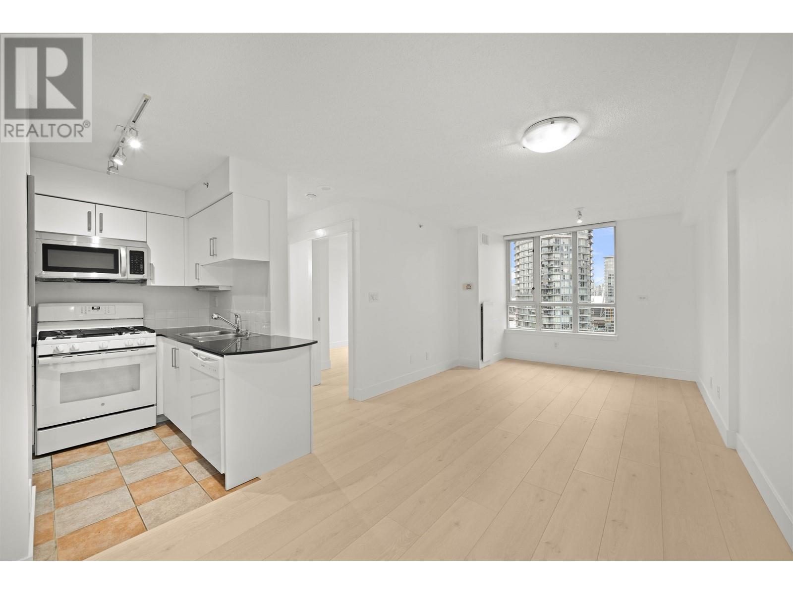 2501 63 Keefer Place, Vancouver, British Columbia  V6B 6N6 - Photo 3 - R2984067