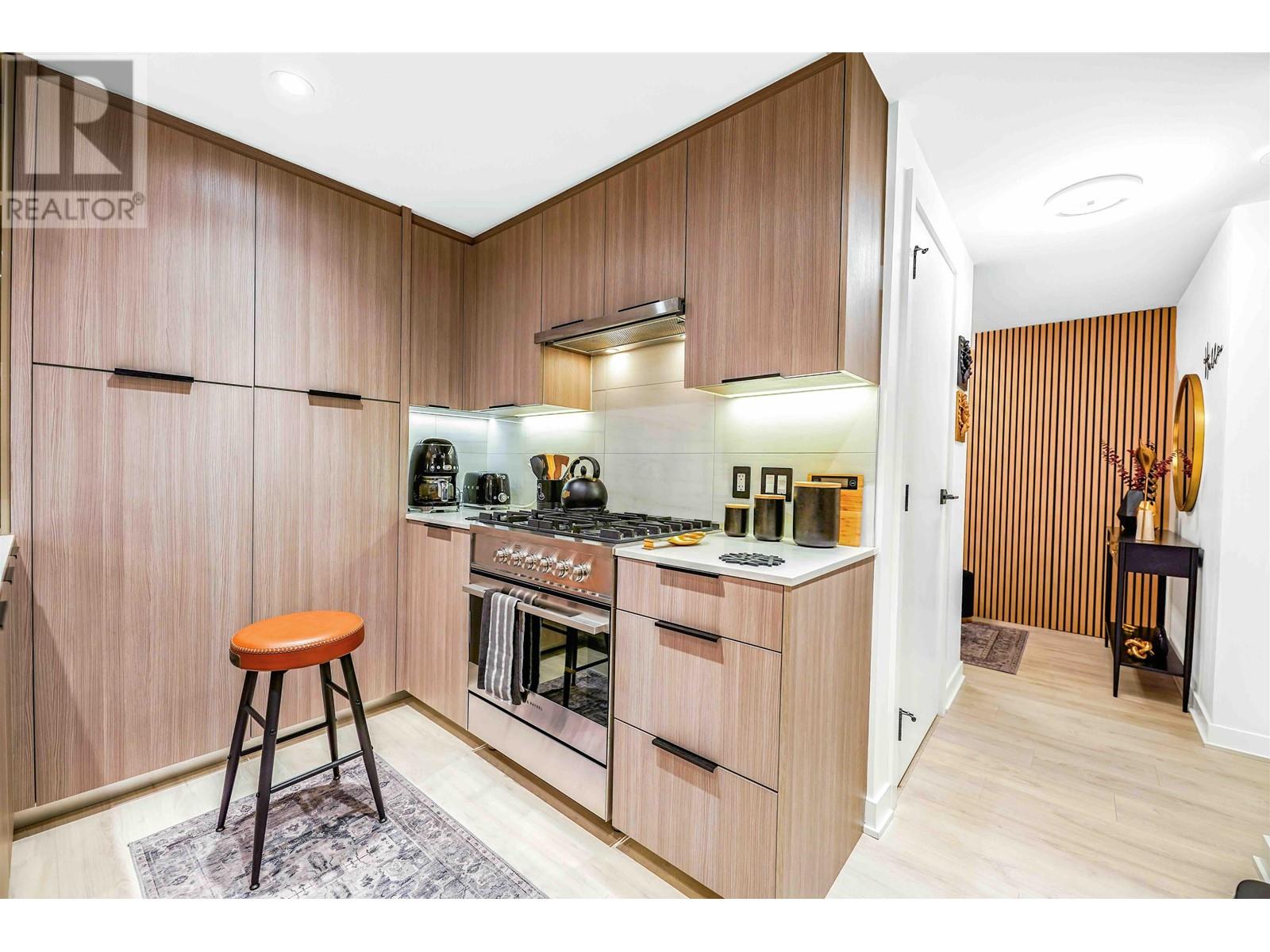 401 1401 Hunter Street, North Vancouver, British Columbia  V7J 0E2 - Photo 14 - R2984079