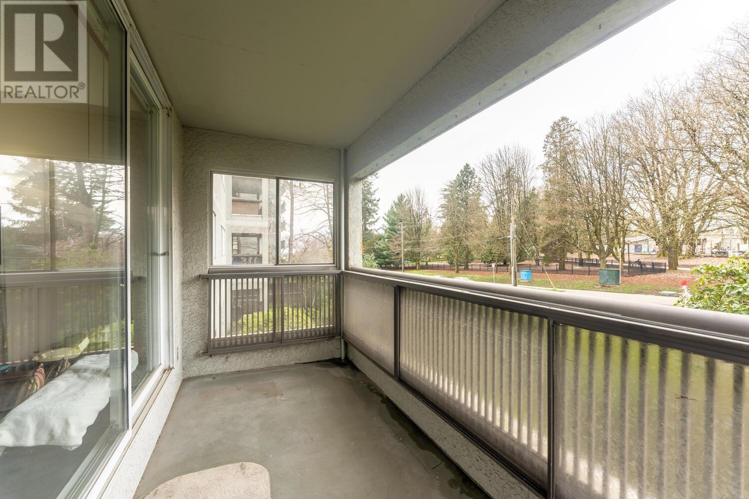 202 550 Eighth Street, New Westminster, British Columbia  V3M 3R9 - Photo 16 - R2984086