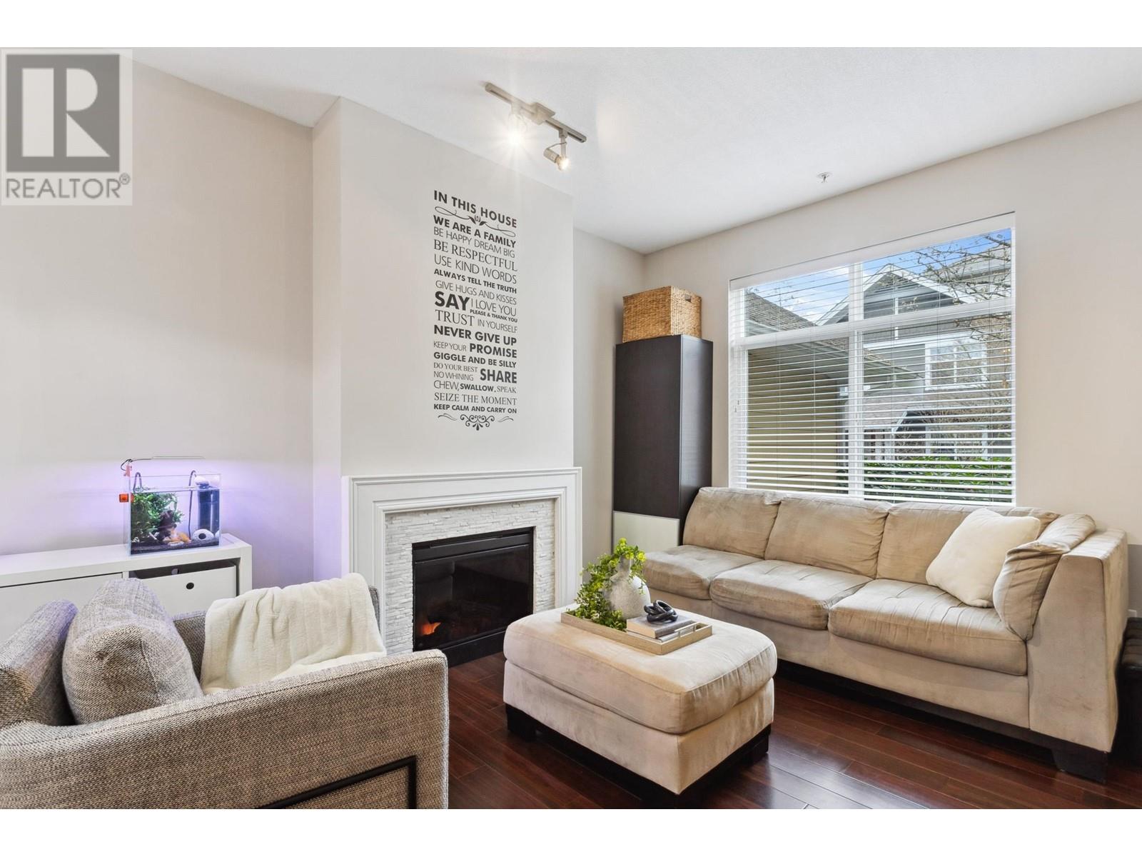 83 6878 Southpoint Drive, Burnaby, British Columbia  V3N 5E4 - Photo 4 - R2984097