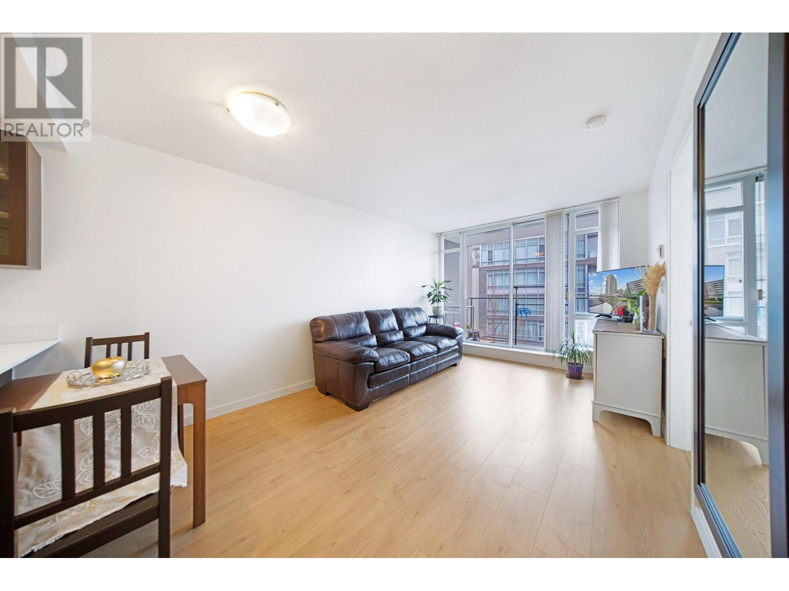 608 4815 E Eldorado Mews, Vancouver, British Columbia  V5R 0B2 - Photo 8 - R2984107