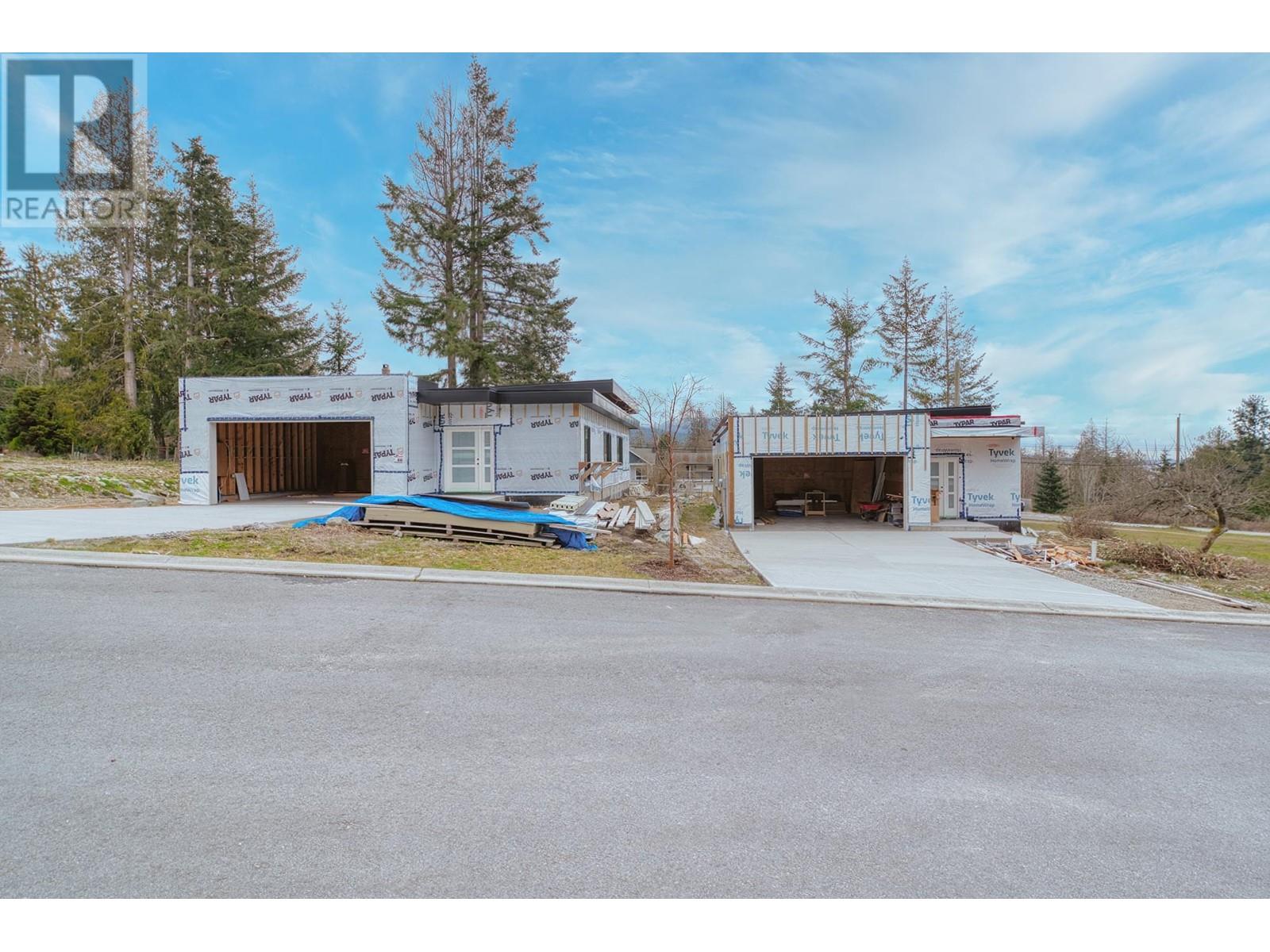 5410 Stellar Way, Sechelt, British Columbia  V7Z 0M3 - Photo 11 - R2984082