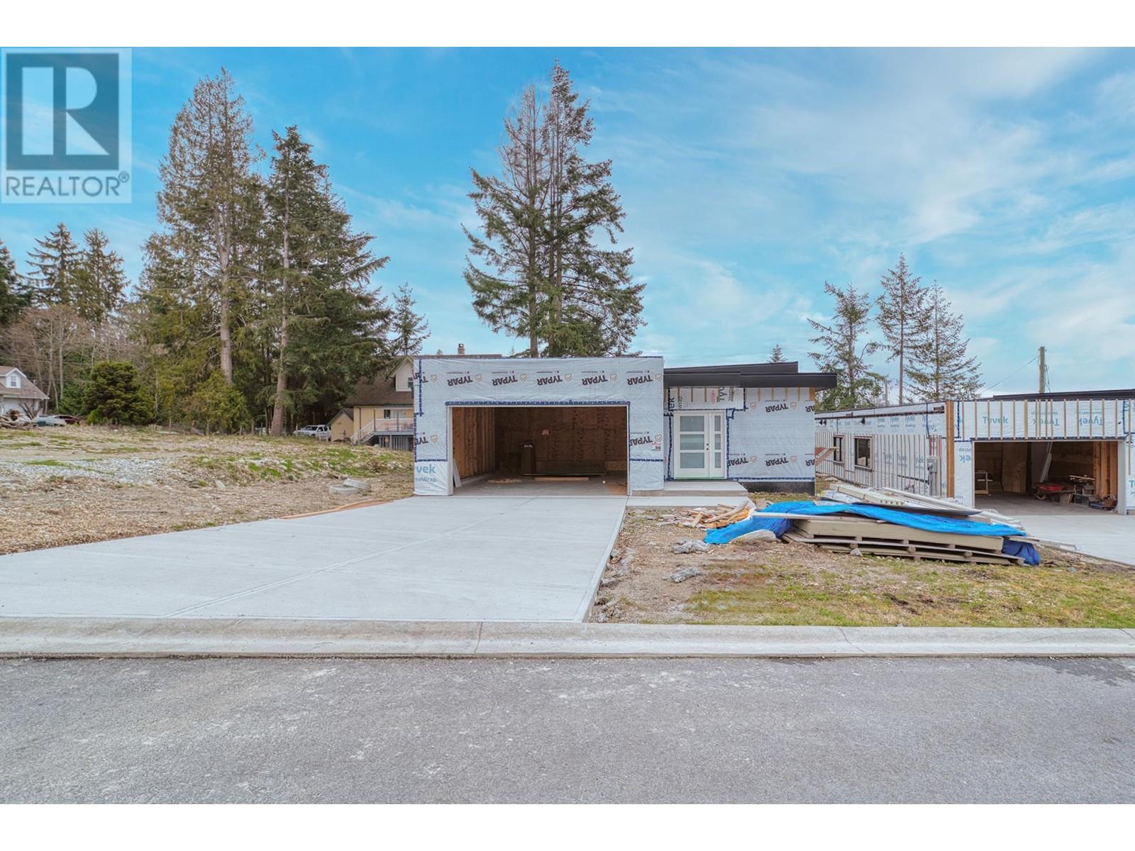 5410 Stellar Way, Sechelt, British Columbia  V7Z 0M3 - Photo 15 - R2984082