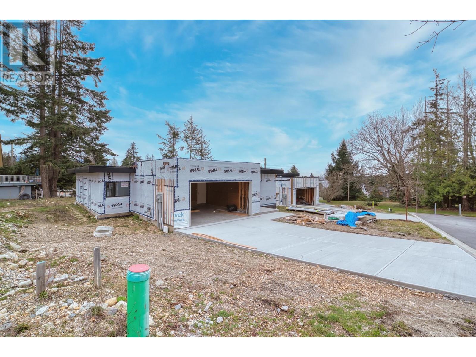 5410 Stellar Way, Sechelt, British Columbia  V7Z 0M3 - Photo 19 - R2984082