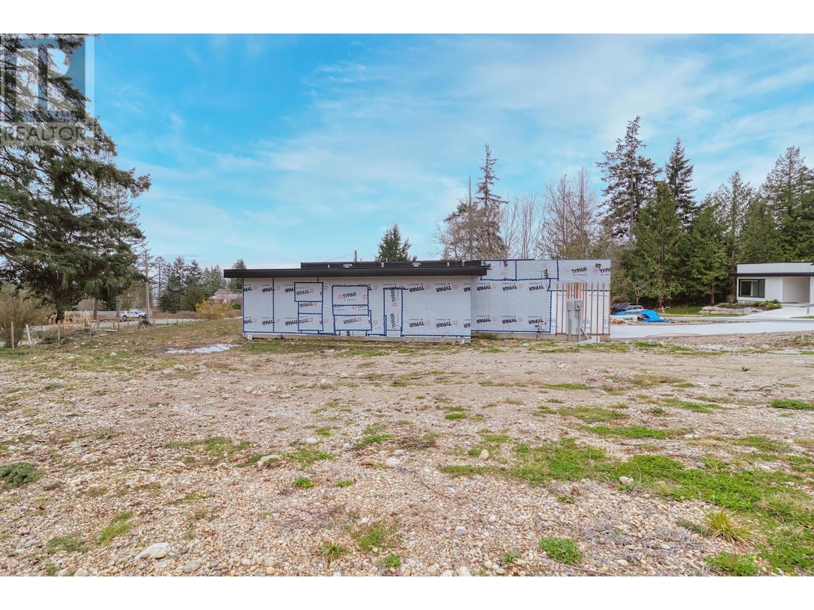 5410 Stellar Way, Sechelt, British Columbia  V7Z 0M3 - Photo 4 - R2984082