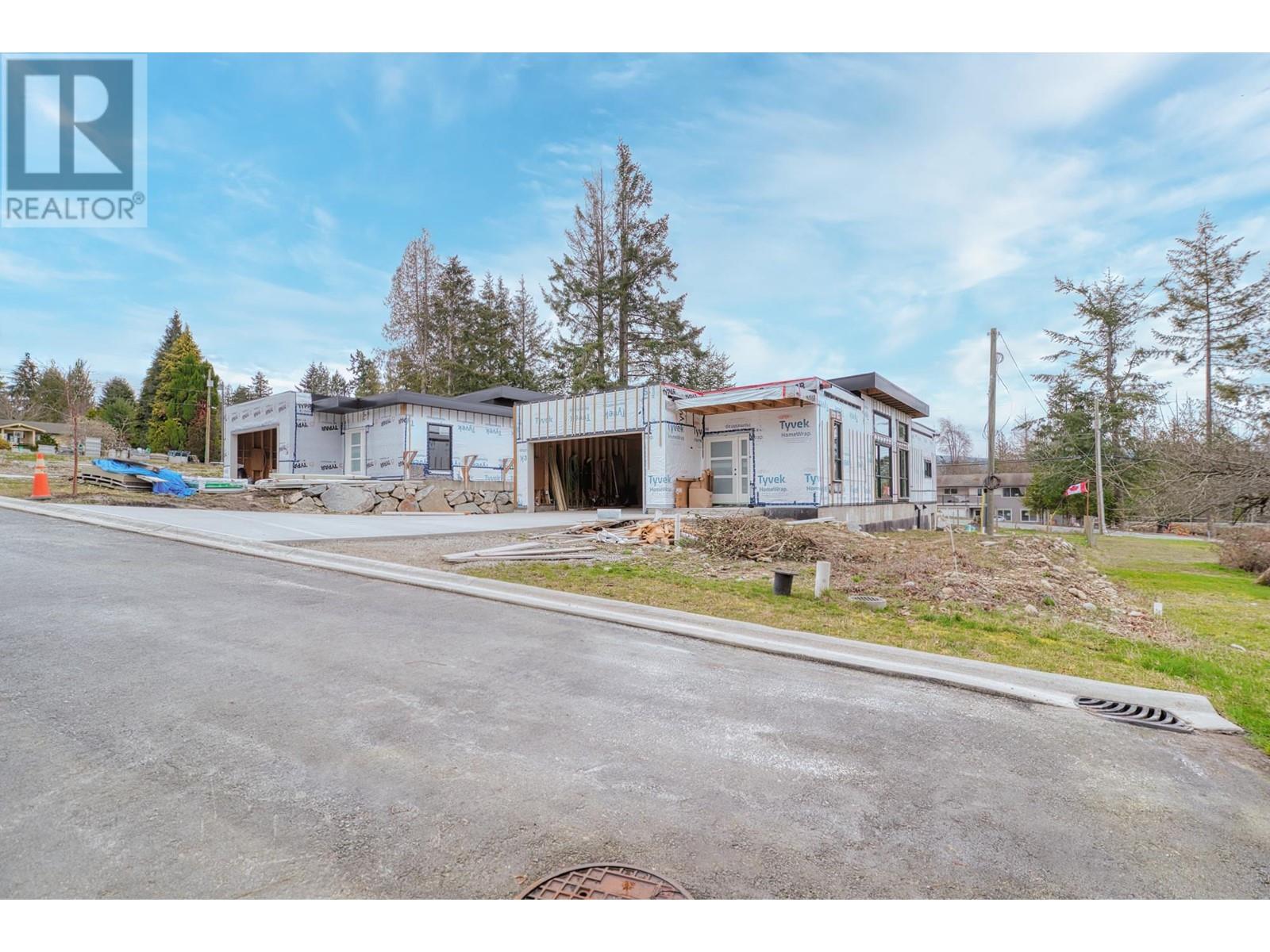 5410 Stellar Way, Sechelt, British Columbia  V7Z 0M3 - Photo 5 - R2984082