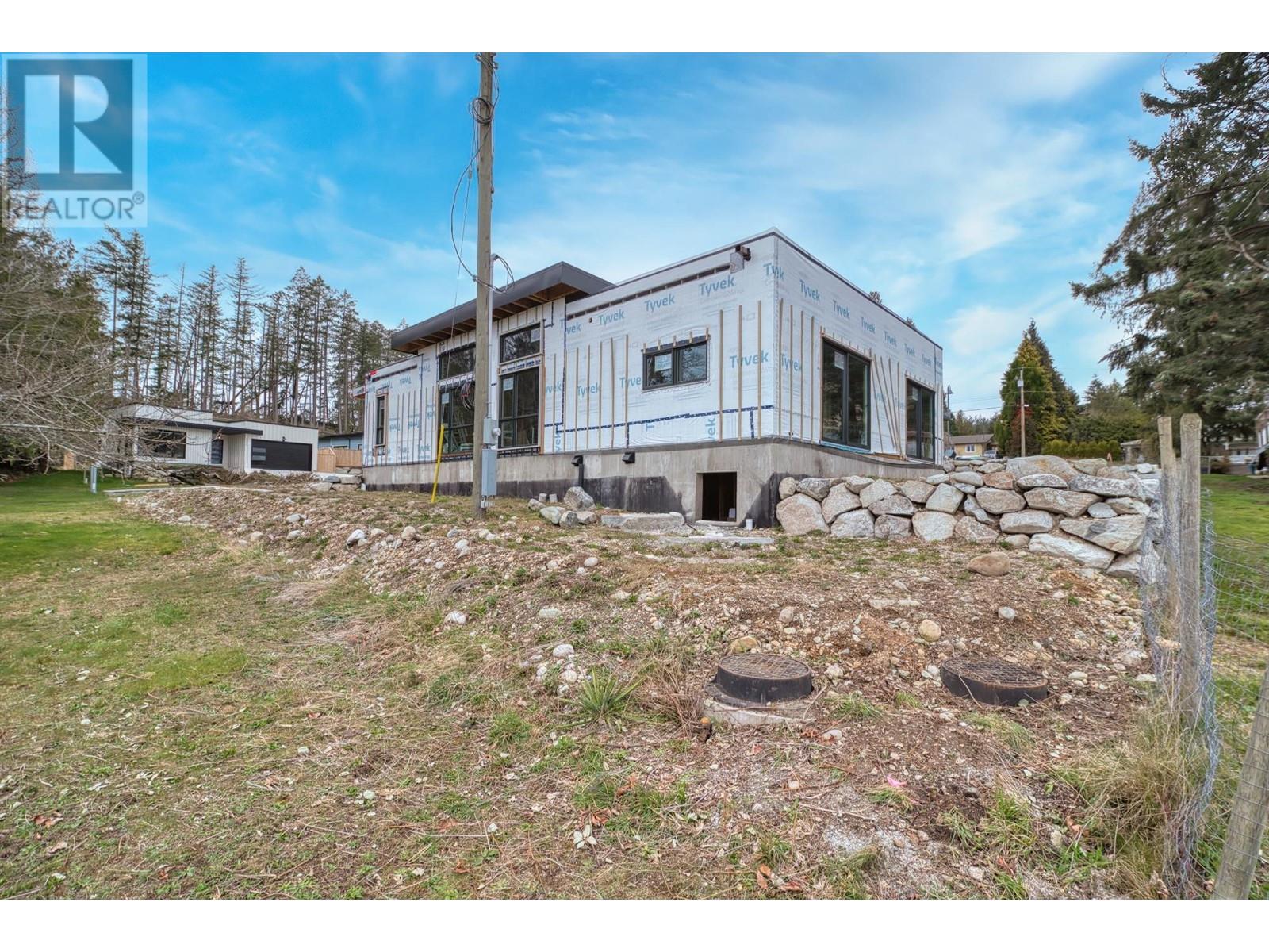 5410 Stellar Way, Sechelt, British Columbia  V7Z 0M3 - Photo 7 - R2984082
