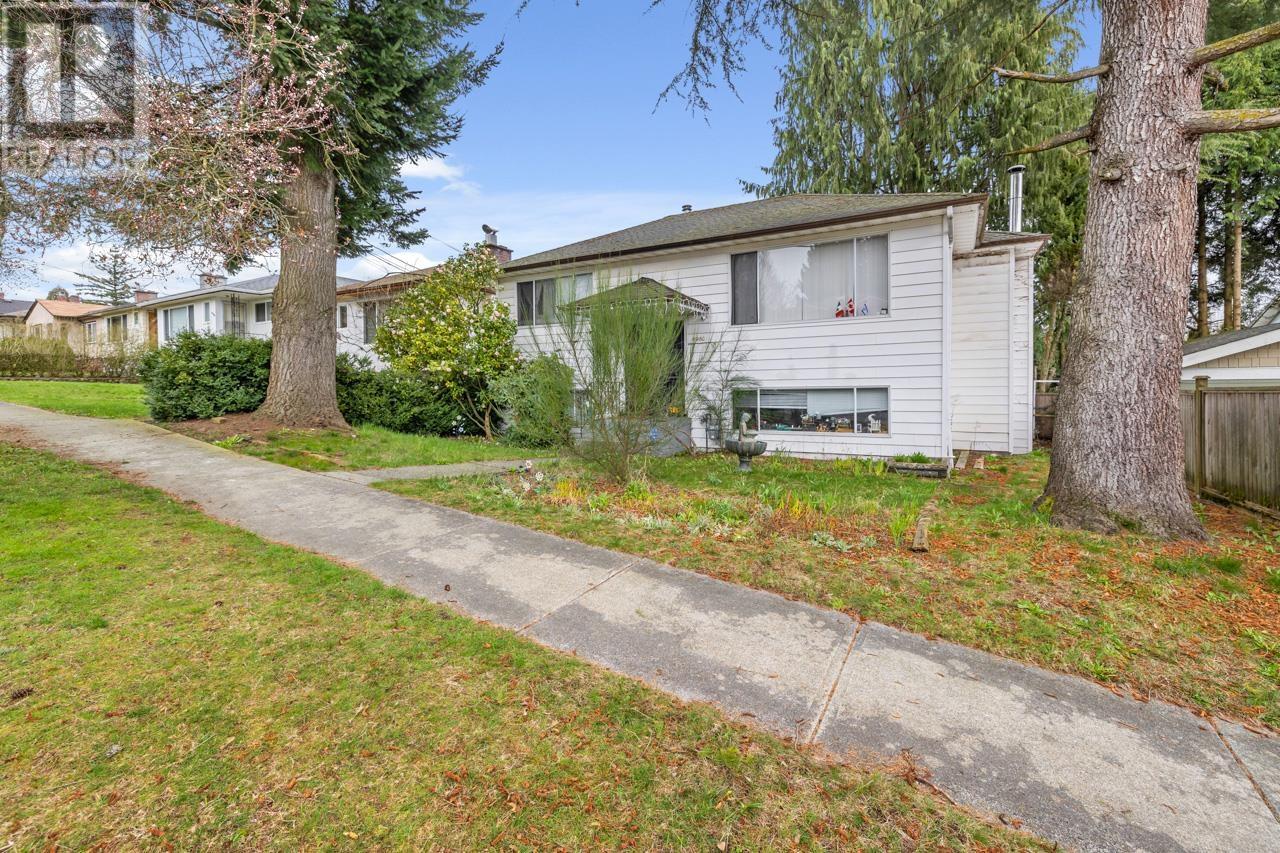 4980 Chatham Street, Vancouver, British Columbia  V5R 3Y9 - Photo 3 - R2984118