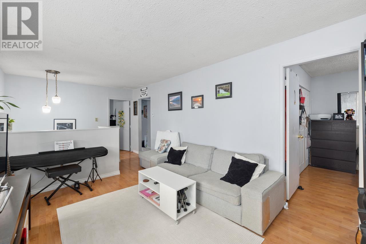 4980 Chatham Street, Vancouver, British Columbia  V5R 3Y9 - Photo 5 - R2984118