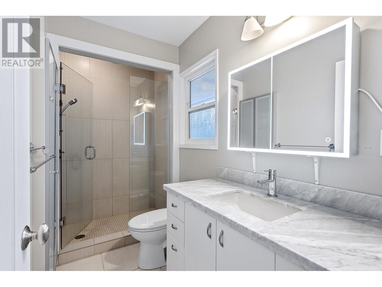 7365 Punnett Close, Burnaby, British Columbia  V5E 1X1 - Photo 17 - R2984119