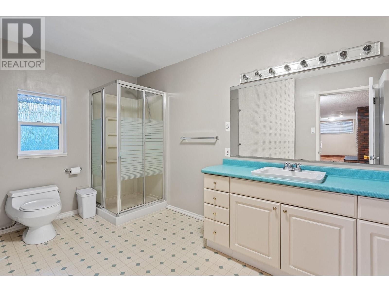 7365 Punnett Close, Burnaby, British Columbia  V5E 1X1 - Photo 29 - R2984119