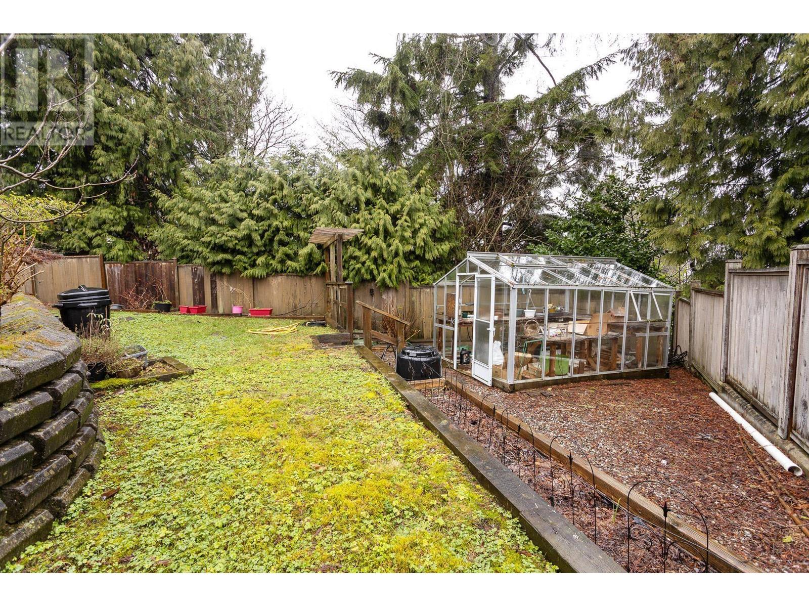 7365 Punnett Close, Burnaby, British Columbia  V5E 1X1 - Photo 40 - R2984119