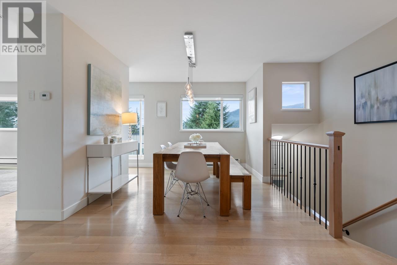5620 Eagle Court, North Vancouver, British Columbia  V7R 4T9 - Photo 12 - R2981548