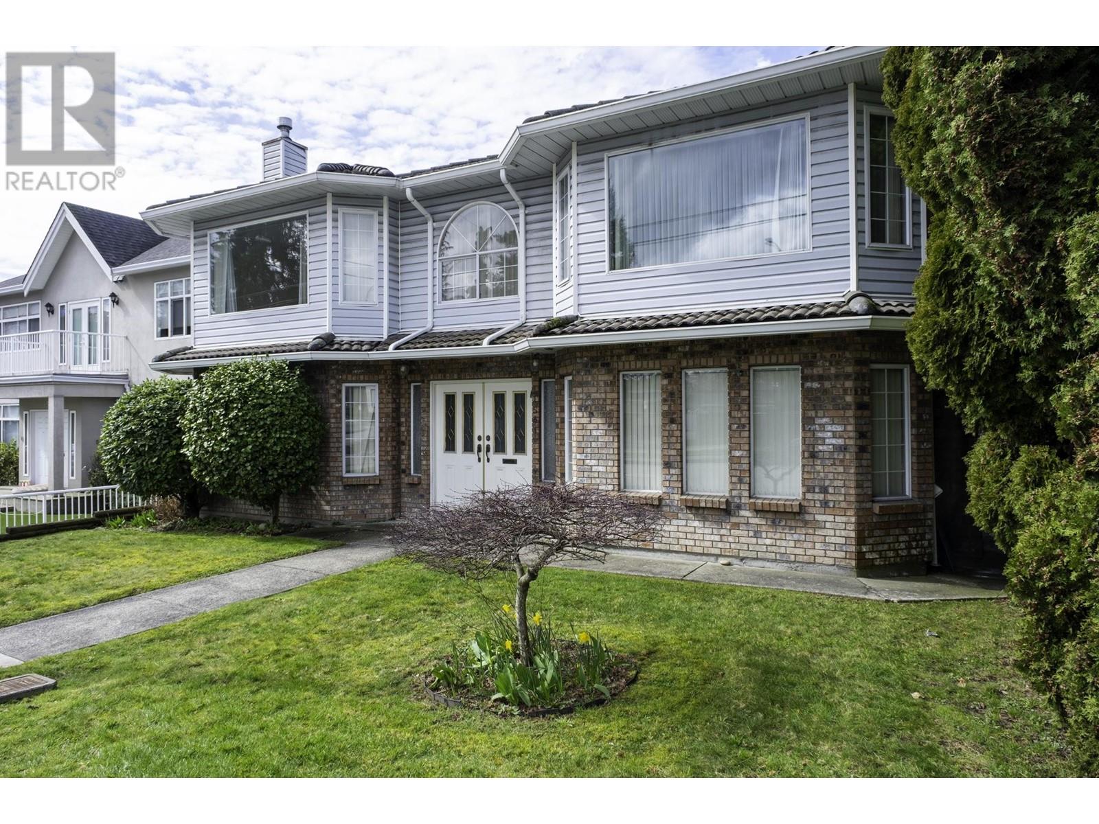 1541 Willingdon Avenue, Burnaby, British Columbia  V5C 5H8 - Photo 2 - R2983988
