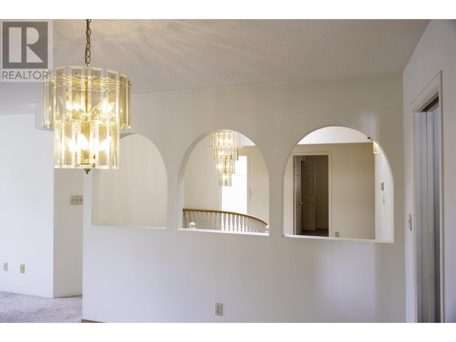 1541 Willingdon Avenue, Burnaby, British Columbia  V5C 5H8 - Photo 11 - R2983988