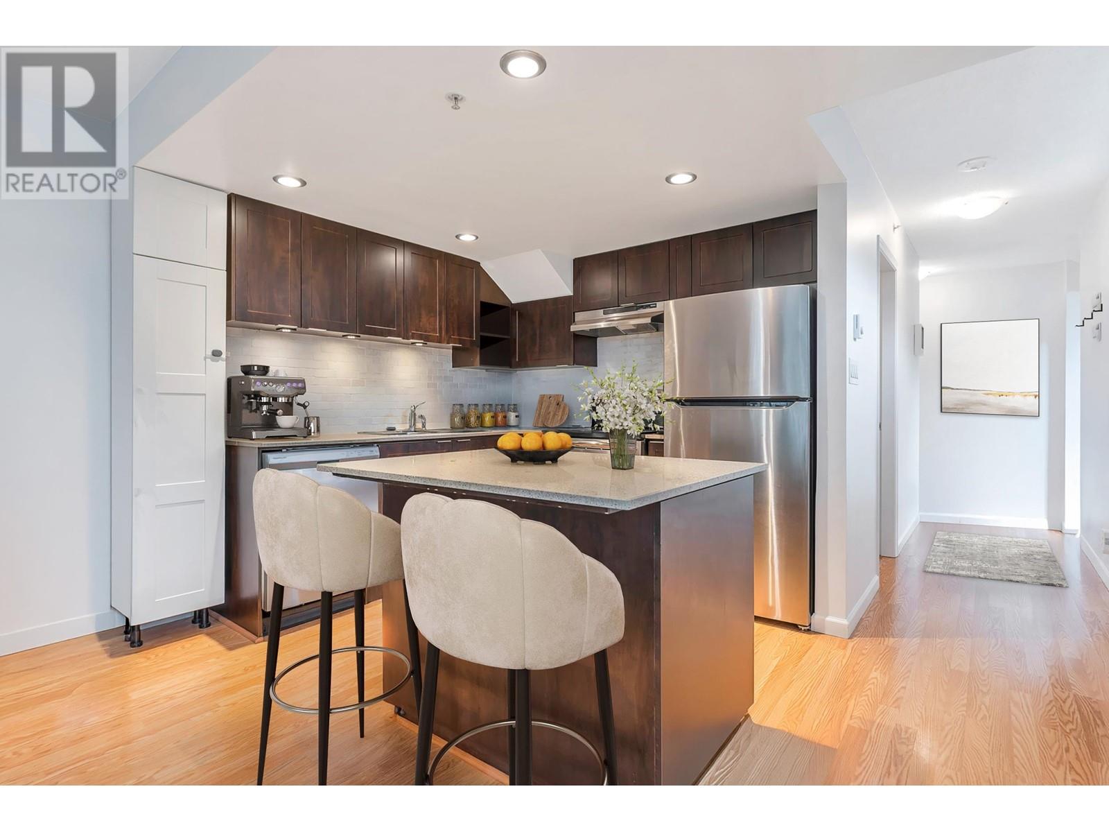 9234 University Crescent, Burnaby, British Columbia  V5A 0A3 - Photo 4 - R2983663