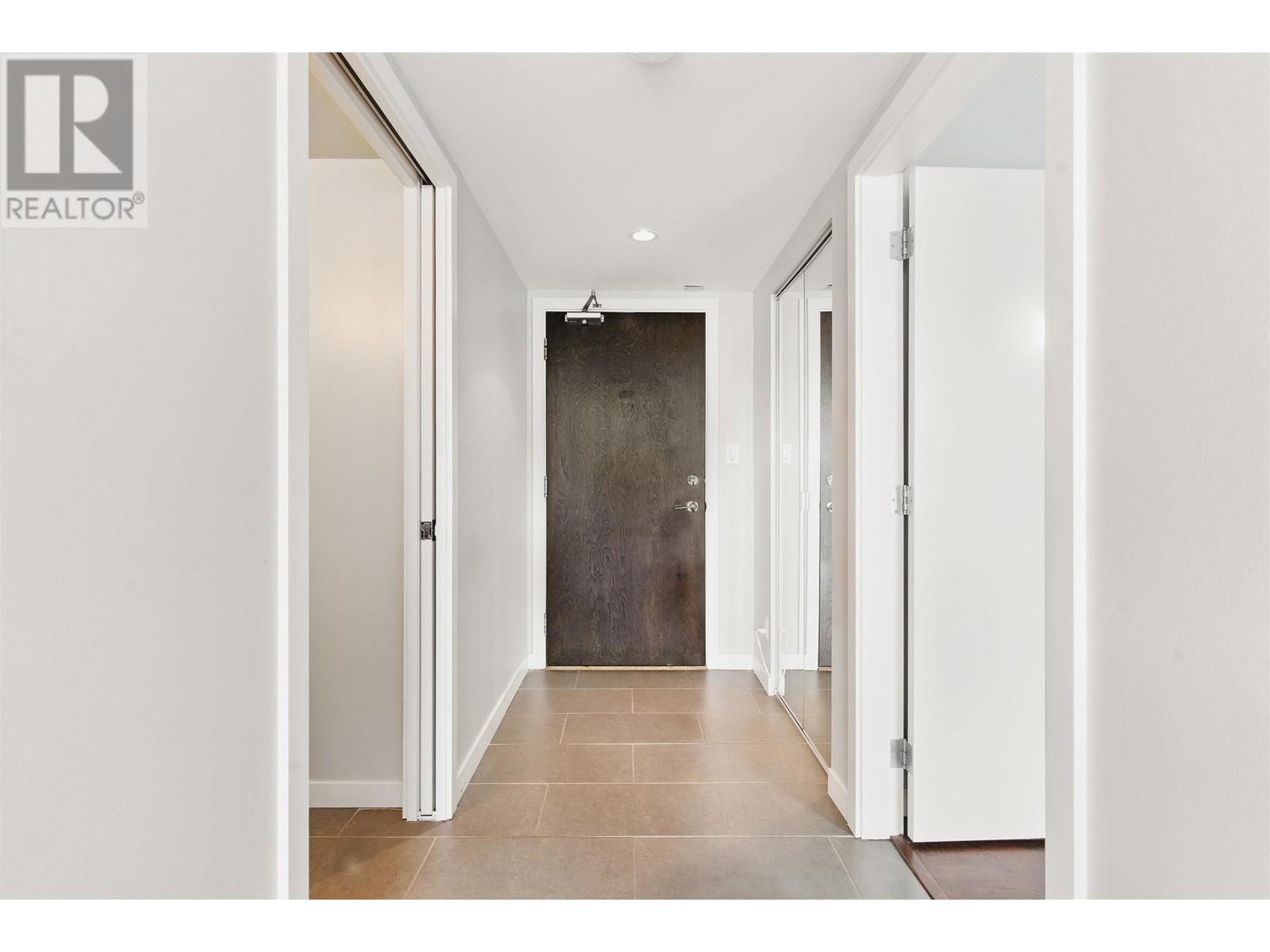 Listing Picture 14 of 37 : 3503 688 ABBOTT STREET, Vancouver / 溫哥華 - 魯藝地產 Yvonne Lu Group - MLS Medallion Club Member