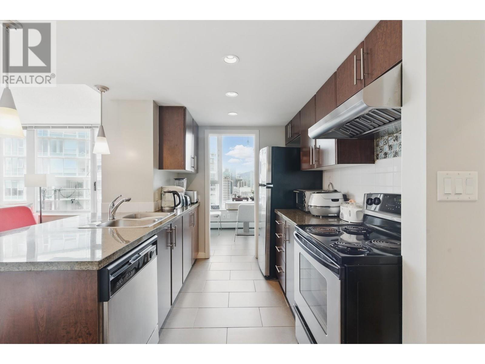 Listing Picture 27 of 37 : 3503 688 ABBOTT STREET, Vancouver / 溫哥華 - 魯藝地產 Yvonne Lu Group - MLS Medallion Club Member