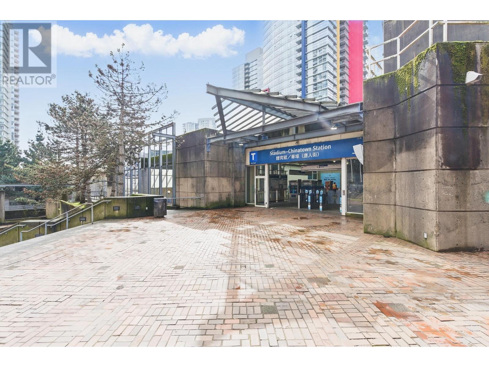 Listing Picture 33 of 37 : 3503 688 ABBOTT STREET, Vancouver / 溫哥華 - 魯藝地產 Yvonne Lu Group - MLS Medallion Club Member