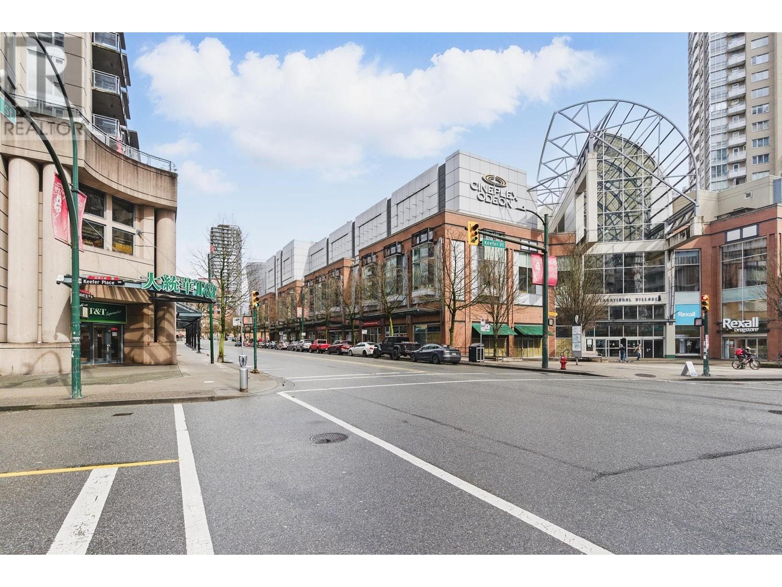 Listing Picture 36 of 37 : 3503 688 ABBOTT STREET, Vancouver / 溫哥華 - 魯藝地產 Yvonne Lu Group - MLS Medallion Club Member