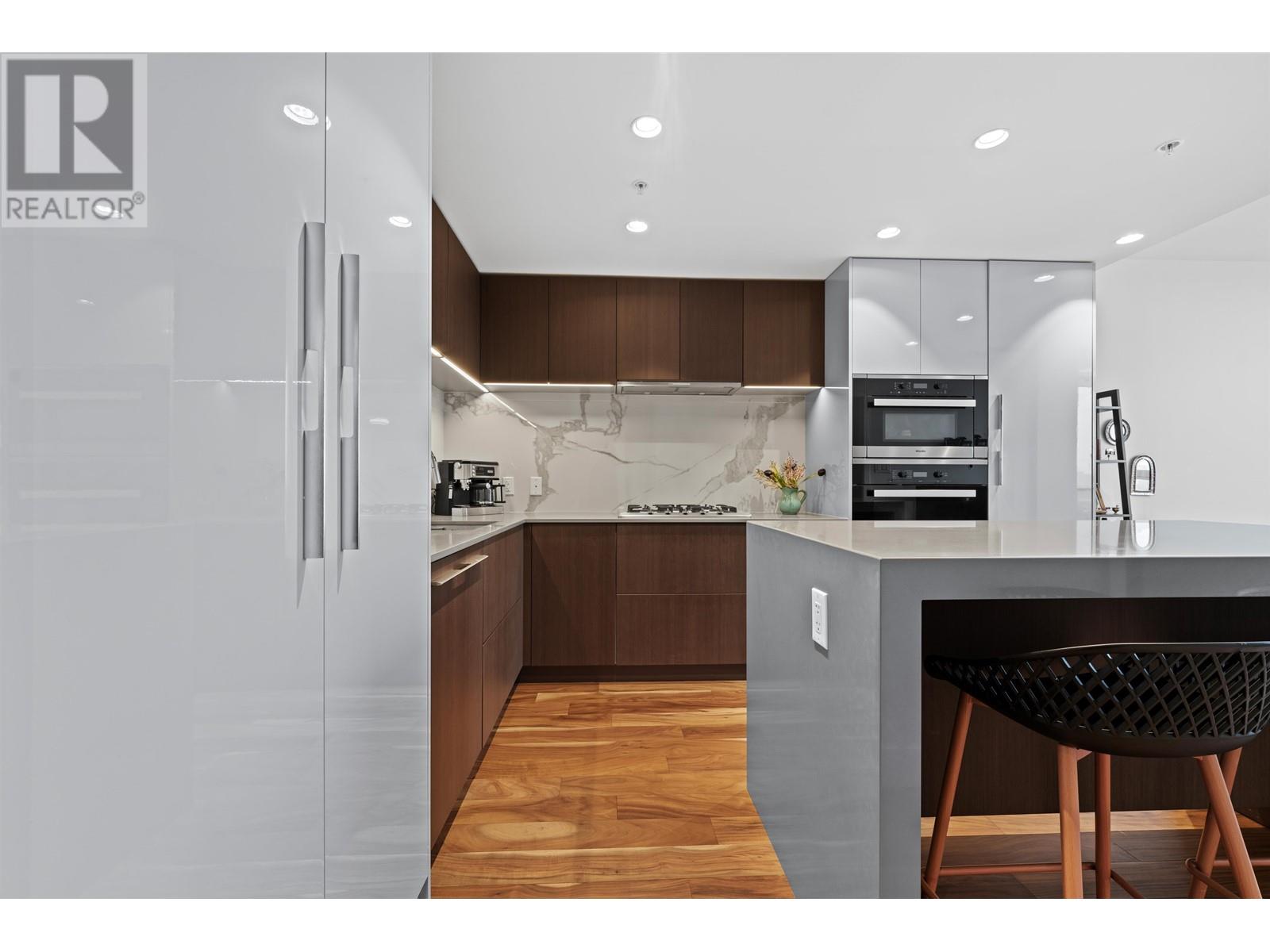 802 1632 Lions Gate Lane, North Vancouver, British Columbia  V7P 0E2 - Photo 14 - R2984038