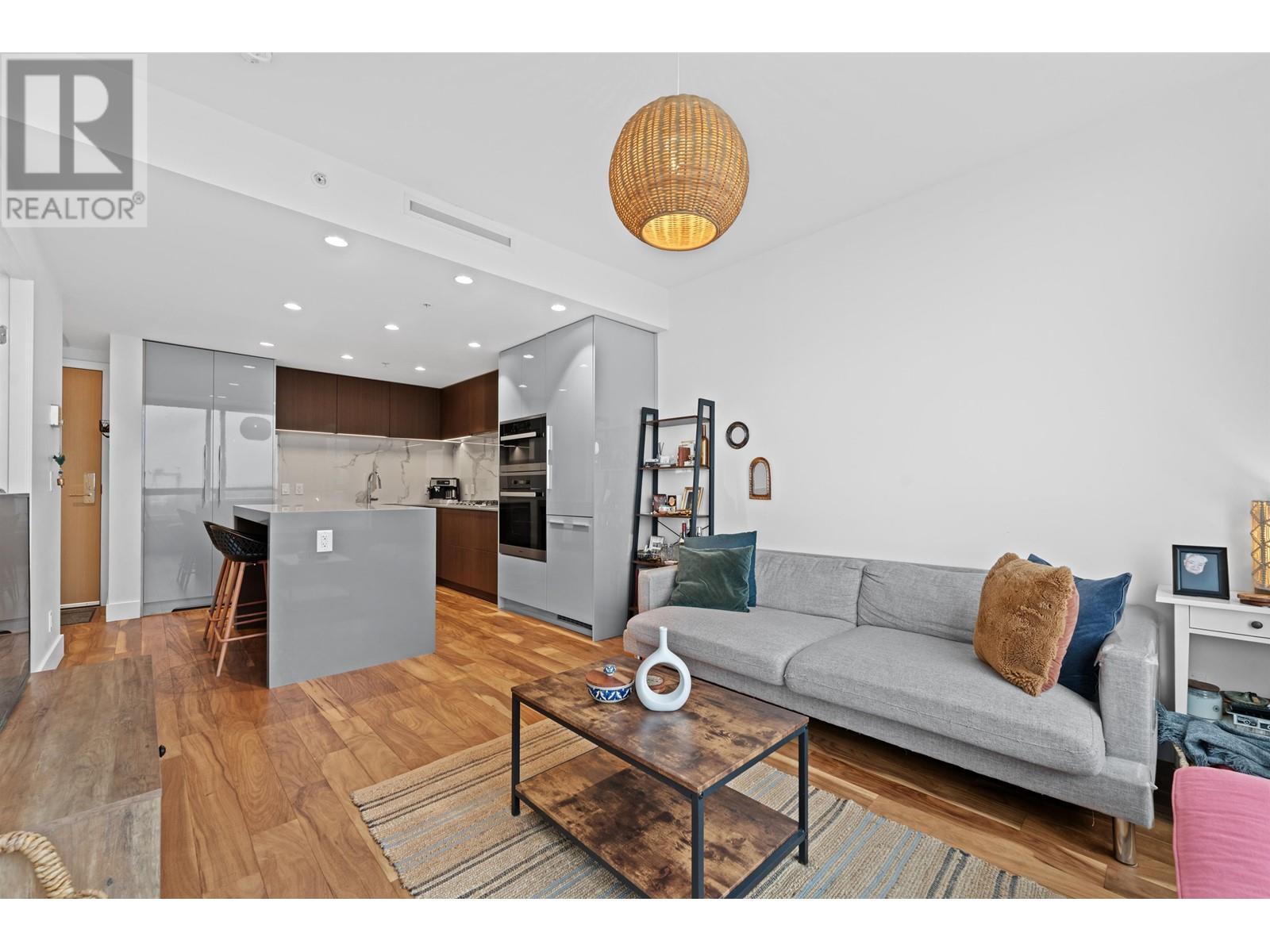 802 1632 Lions Gate Lane, North Vancouver, British Columbia  V7P 0E2 - Photo 7 - R2984038