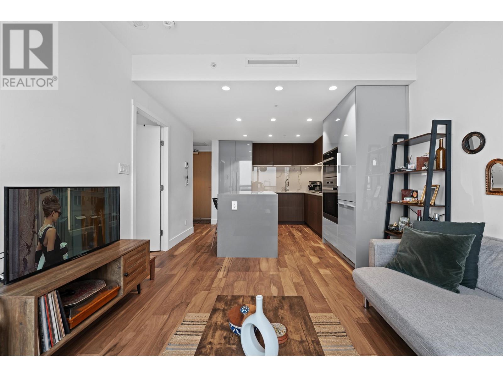 802 1632 Lions Gate Lane, North Vancouver, British Columbia  V7P 0E2 - Photo 6 - R2984038
