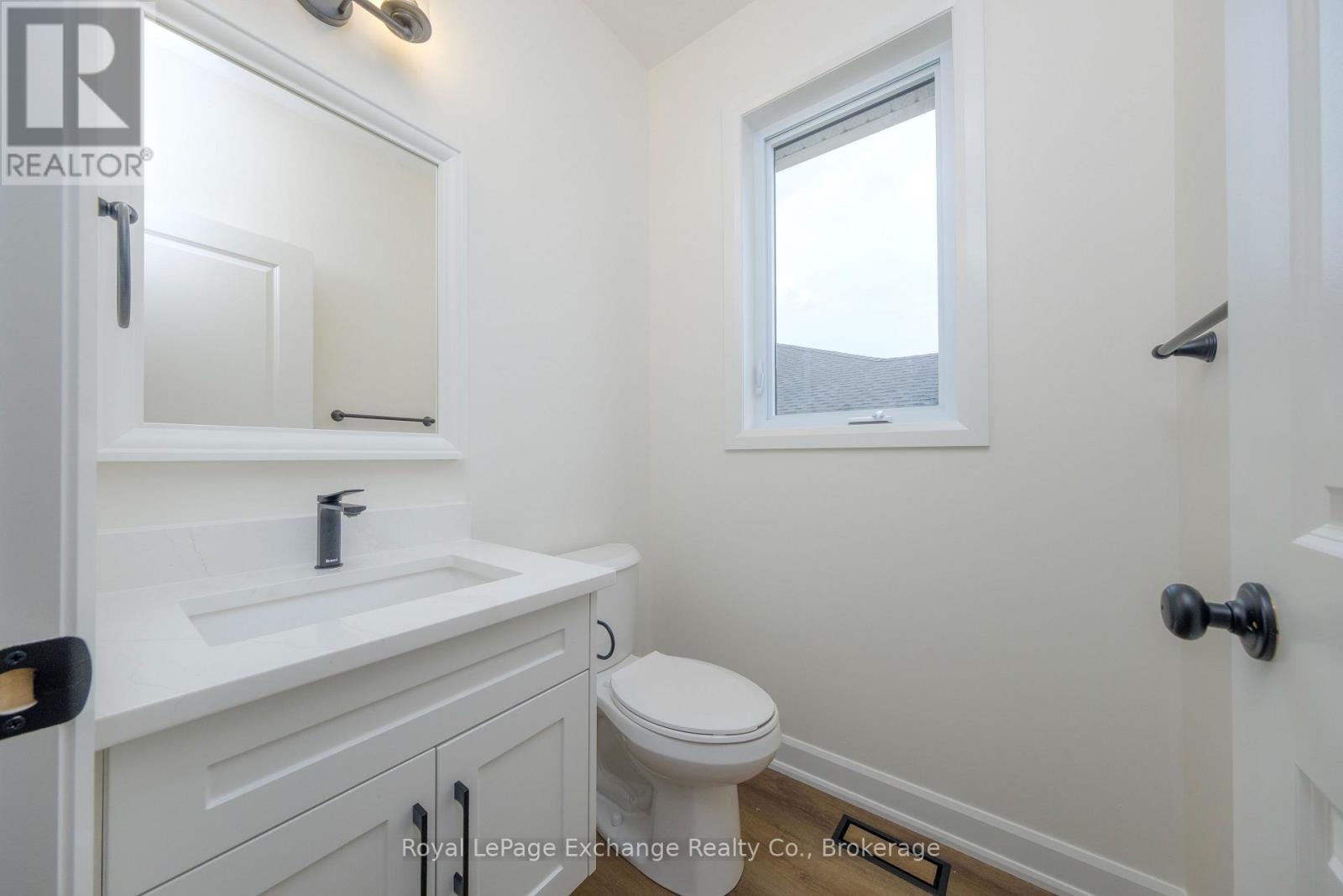 12 Janet Street S, South Bruce, Ontario  N0G 2S0 - Photo 5 - X12052311