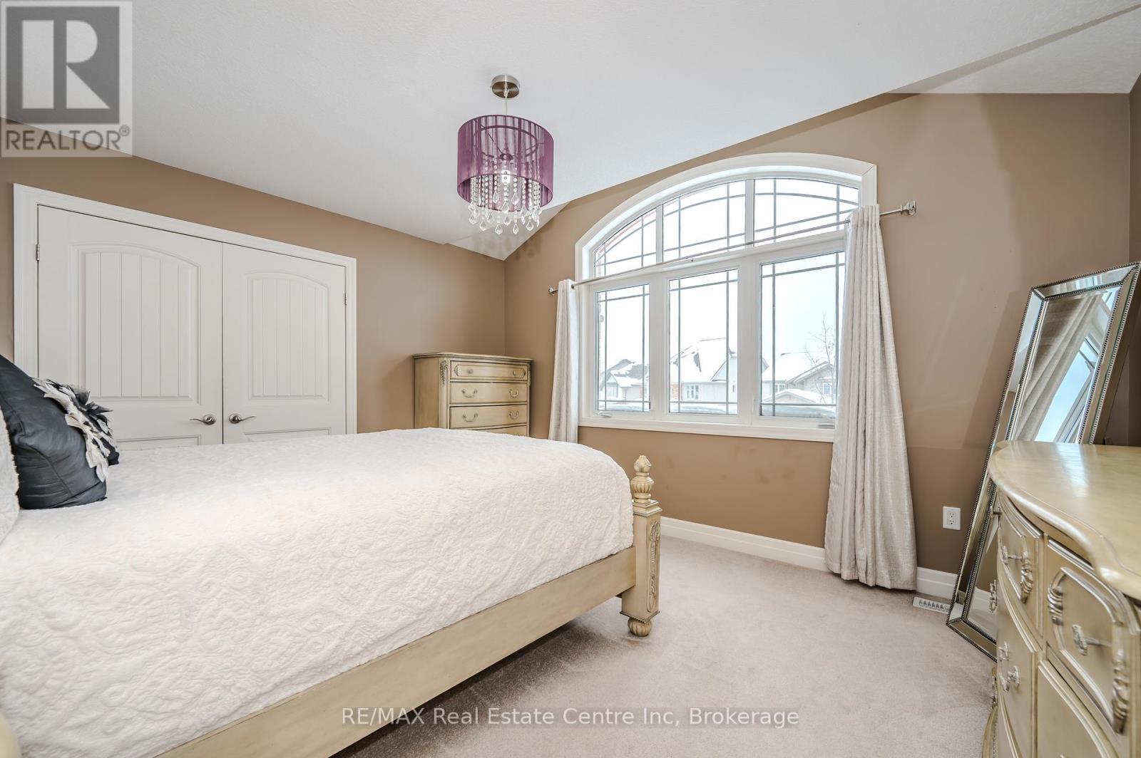 271 Goodwin Drive, Guelph, Ontario  N1L 1C3 - Photo 13 - X12052318