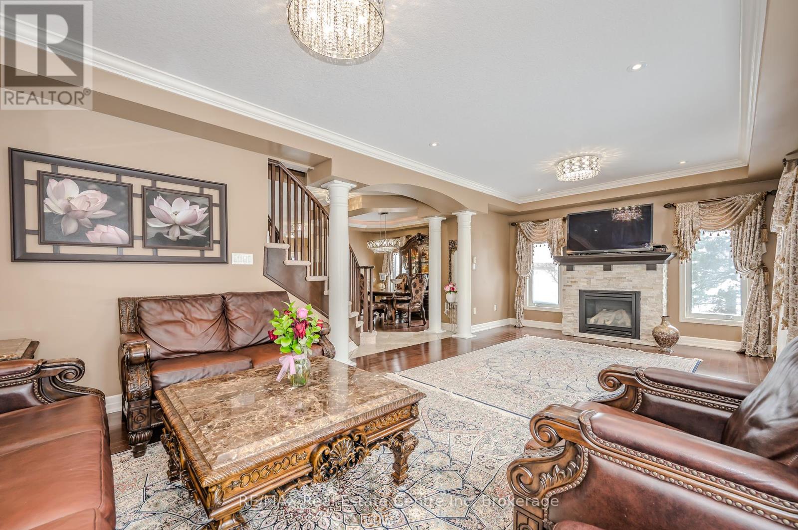 271 Goodwin Drive, Guelph, Ontario  N1L 1C3 - Photo 5 - X12052318