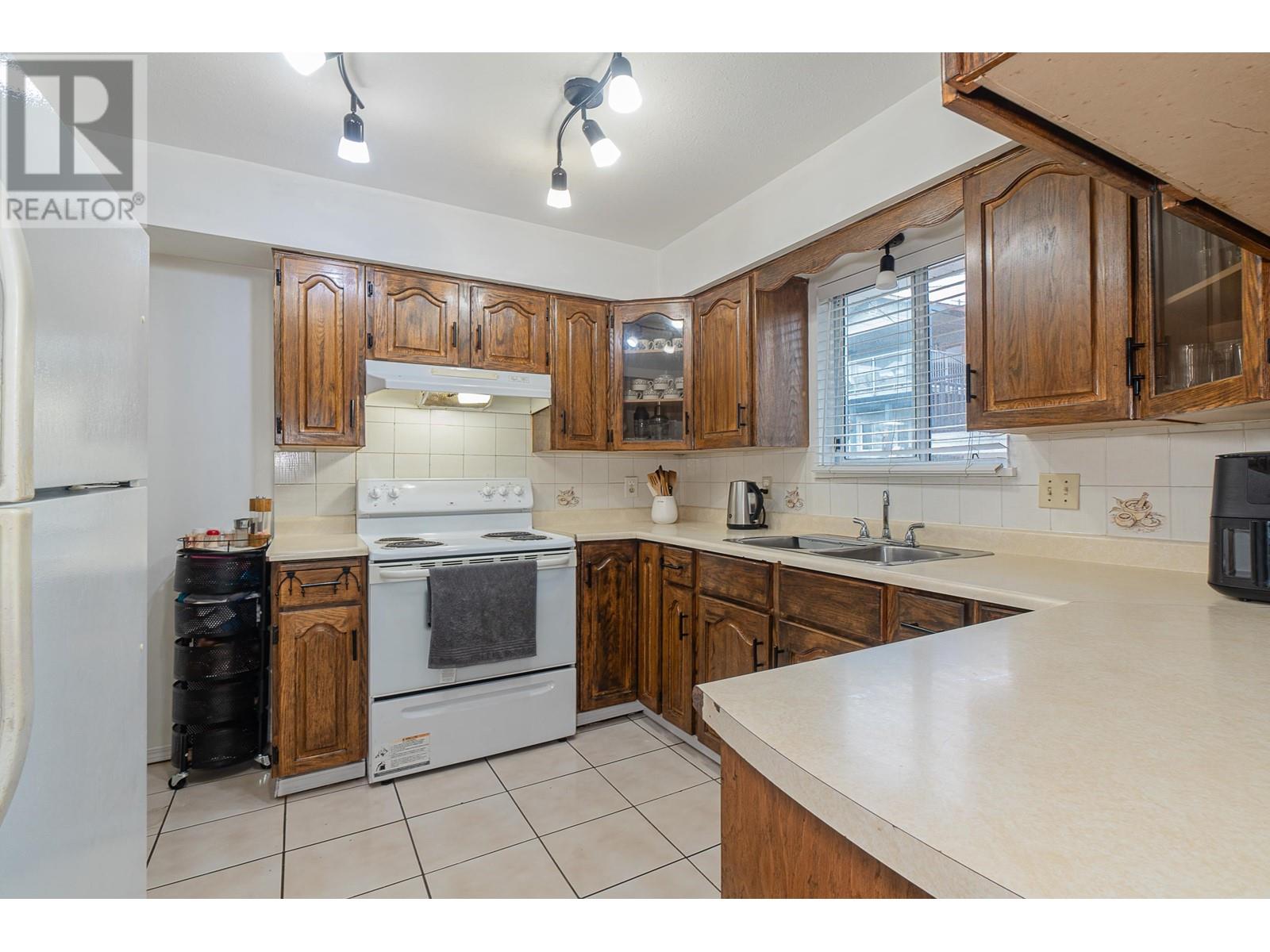 4838 Albert Street, Burnaby, British Columbia  V5C 2H3 - Photo 7 - R2983832