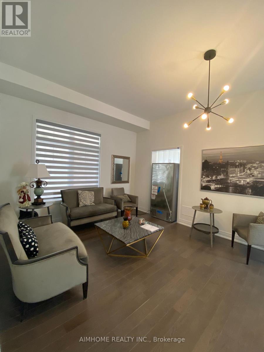 2130 Royal Gala Circle, Mississauga, Ontario  L4Y 0H2 - Photo 7 - W12052330