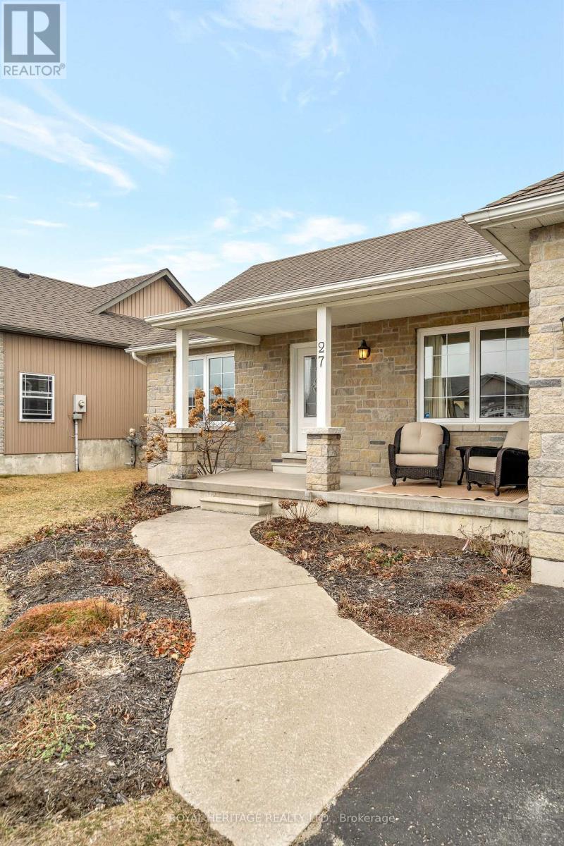 27 Cortland Crescent, Cramahe, Ontario  K0K 1S0 - Photo 4 - X12052340