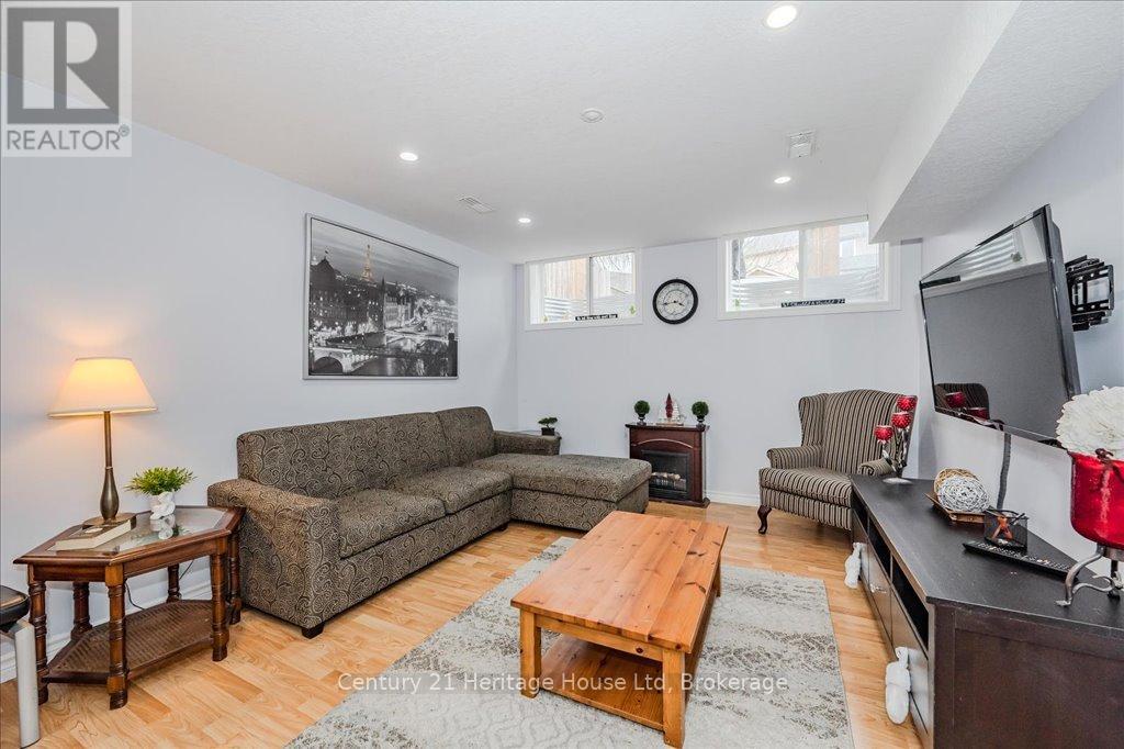128 Milson Crescent, Guelph, Ontario  N1C 1G5 - Photo 28 - X12052338