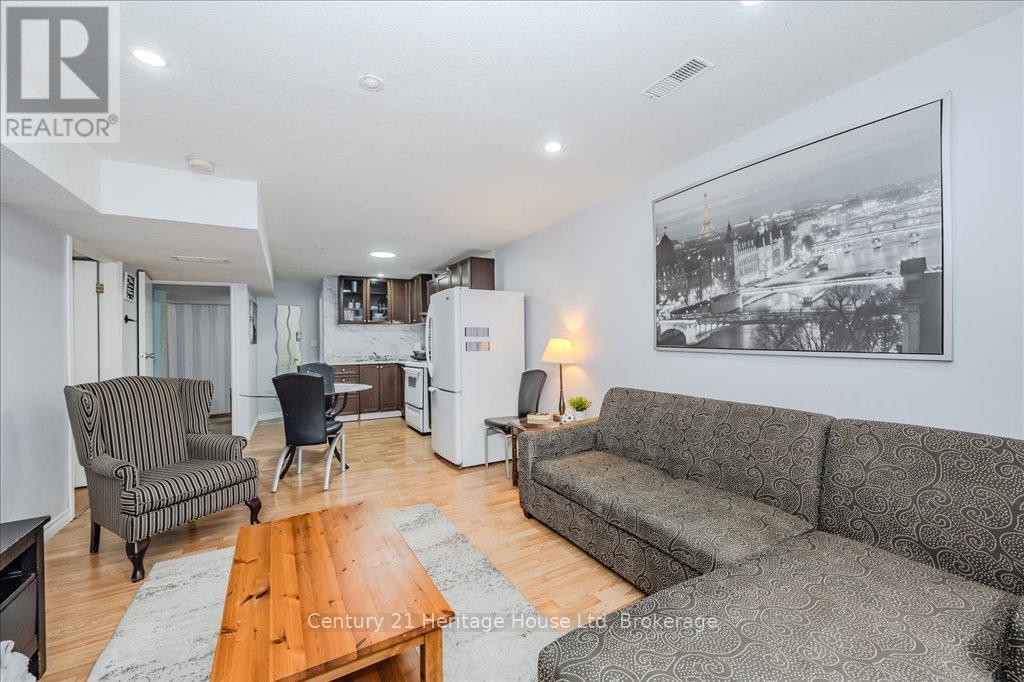 128 Milson Crescent, Guelph, Ontario  N1C 1G5 - Photo 30 - X12052338