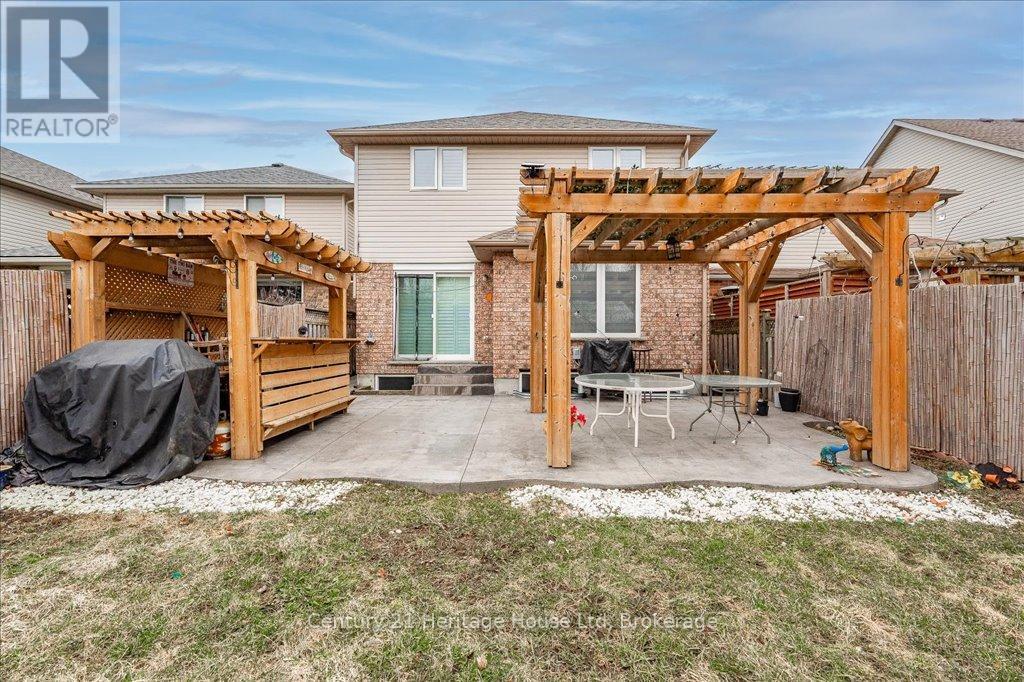 128 Milson Crescent, Guelph, Ontario  N1C 1G5 - Photo 39 - X12052338