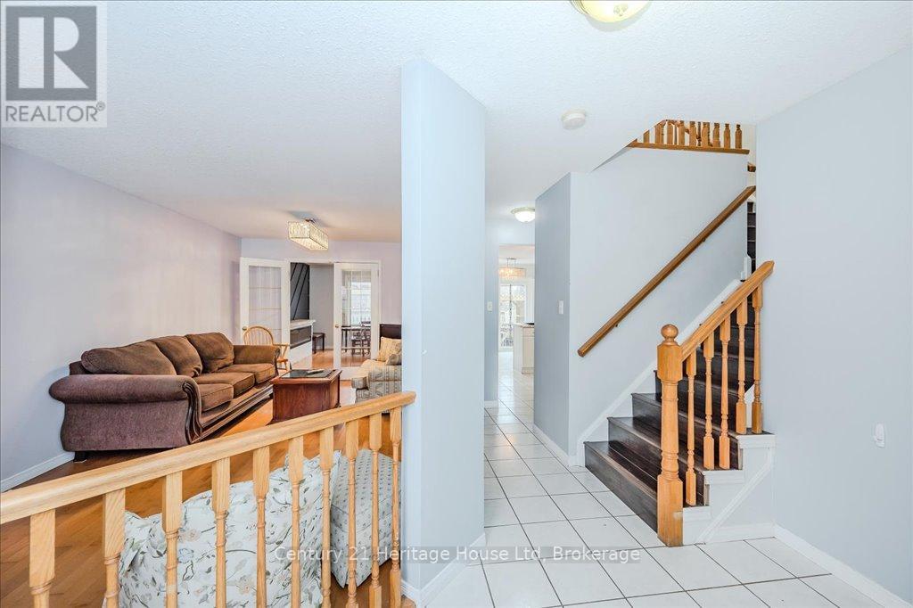 128 Milson Crescent, Guelph, Ontario  N1C 1G5 - Photo 6 - X12052338