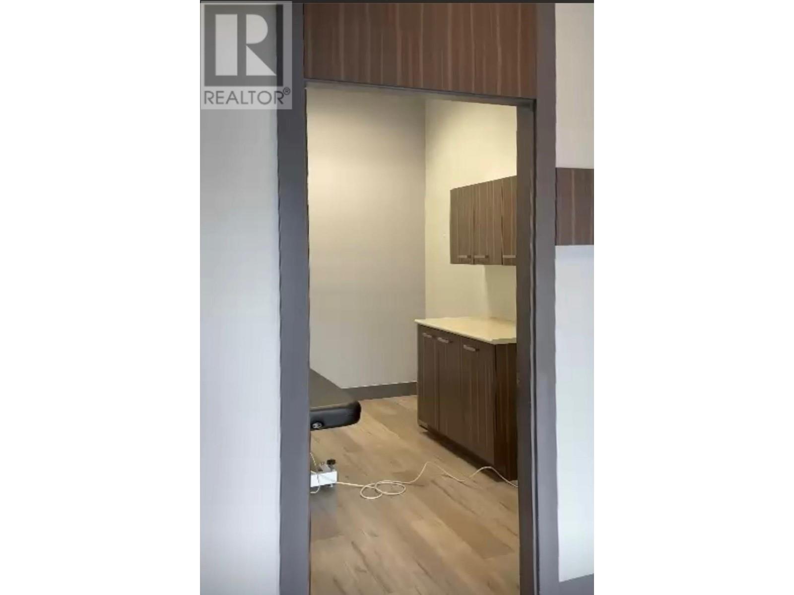 109 1001 Austin Avenue, Coquitlam, British Columbia  V3K 0A0 - Photo 5 - C8067978