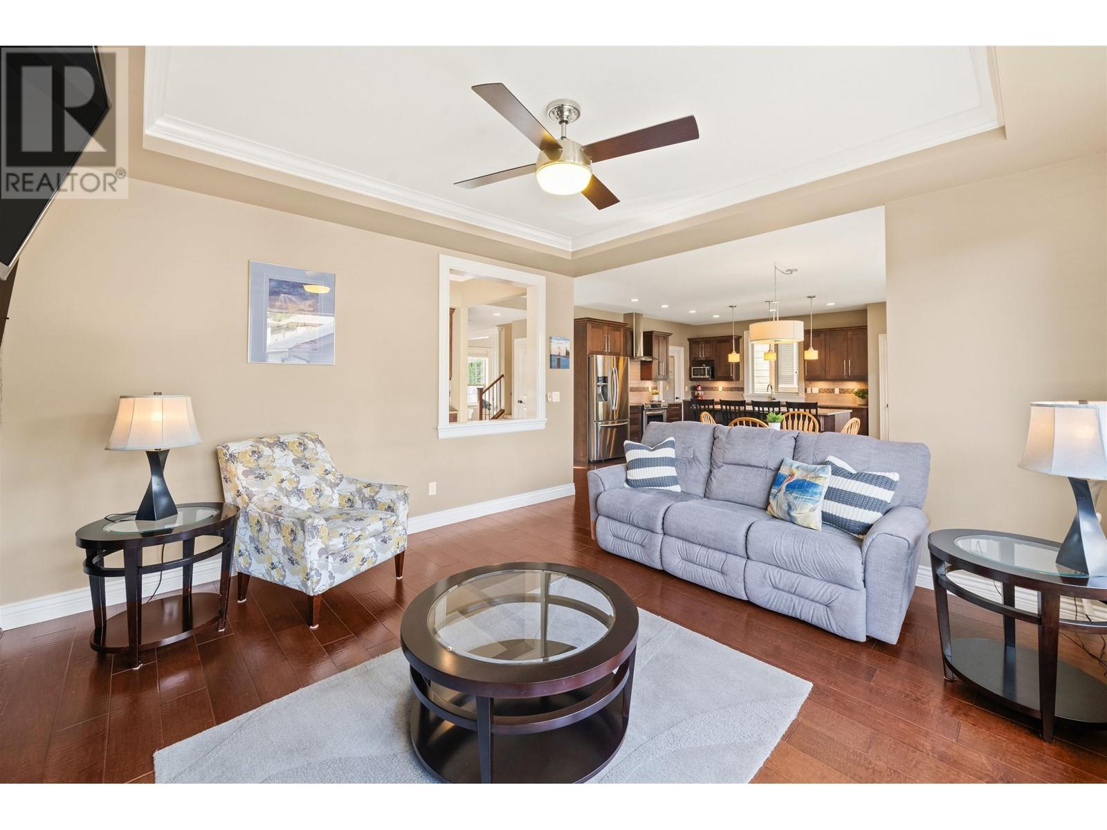 1215 Burkemont Place, Coquitlam, British Columbia  V3B 0C8 - Photo 9 - R2983803