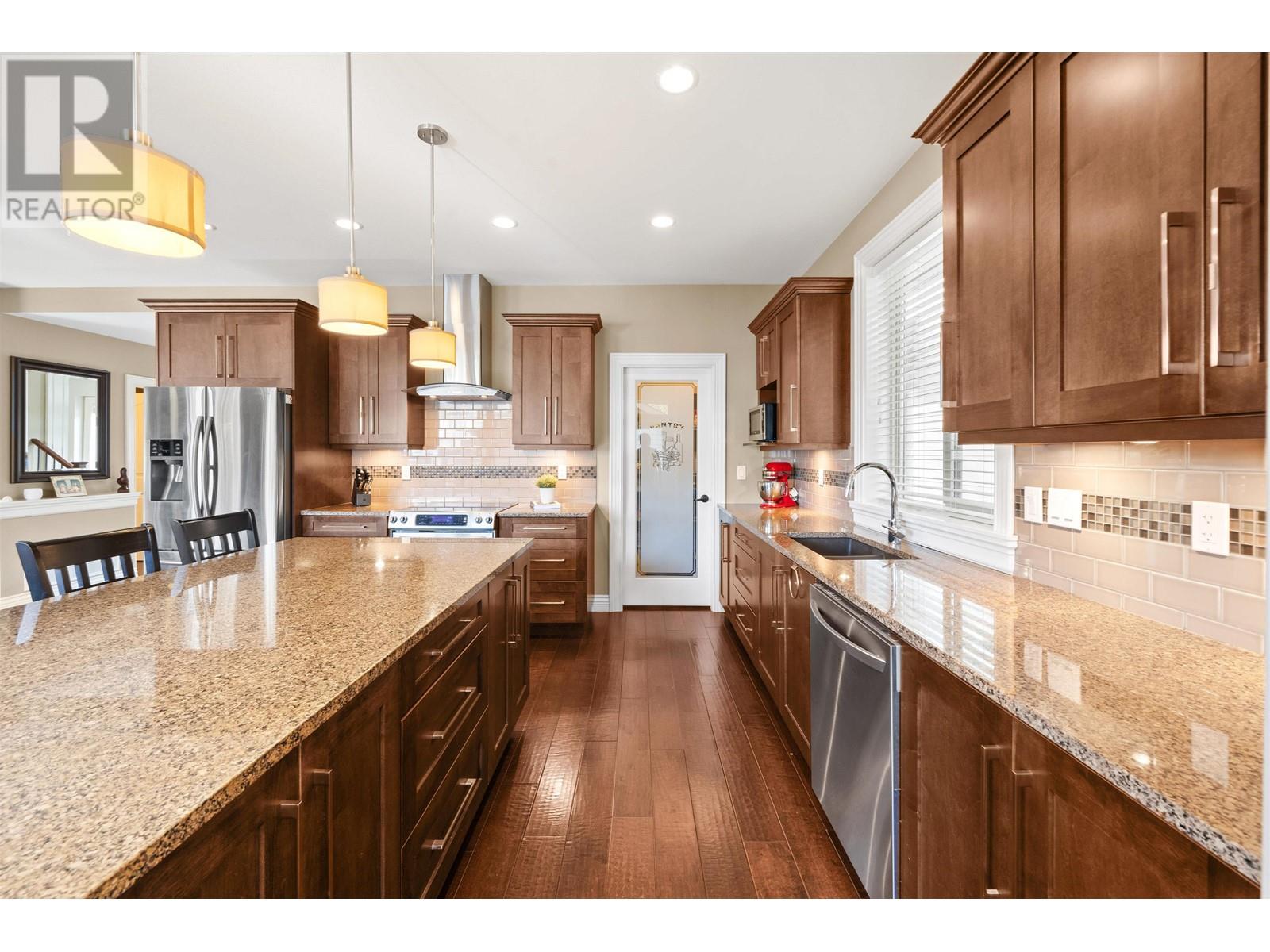 1215 Burkemont Place, Coquitlam, British Columbia  V3B 0C8 - Photo 5 - R2983803