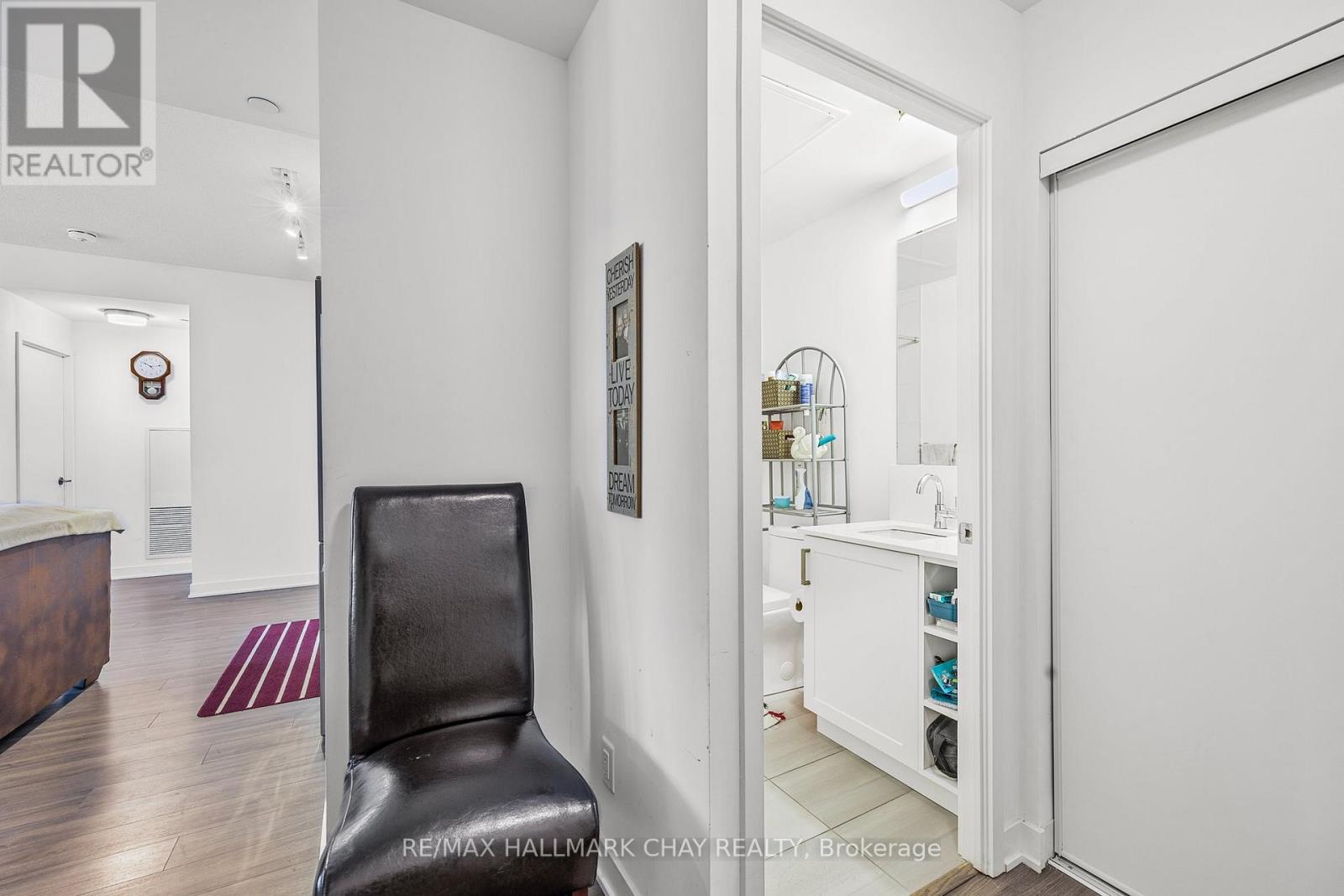 211 - 681 Yonge Street Sw, Barrie, Ontario  L4N 4E8 - Photo 6 - S12009892