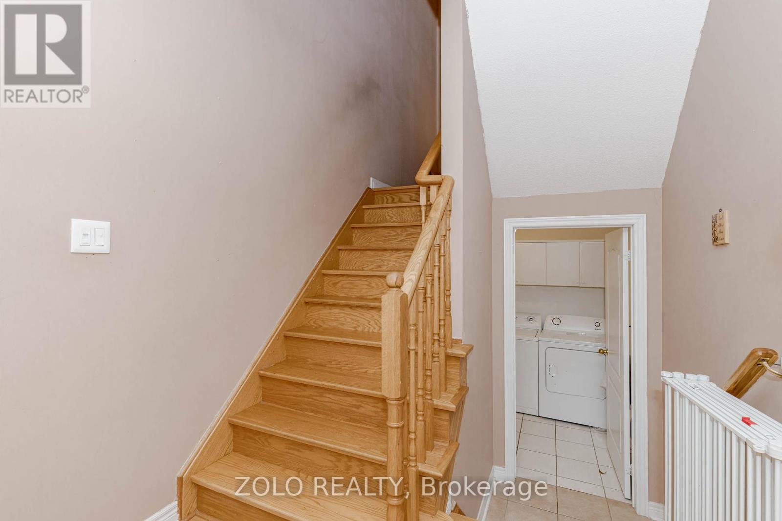 30 Tatra Crescent, Brampton, Ontario  L6Y 0K6 - Photo 10 - W12052352