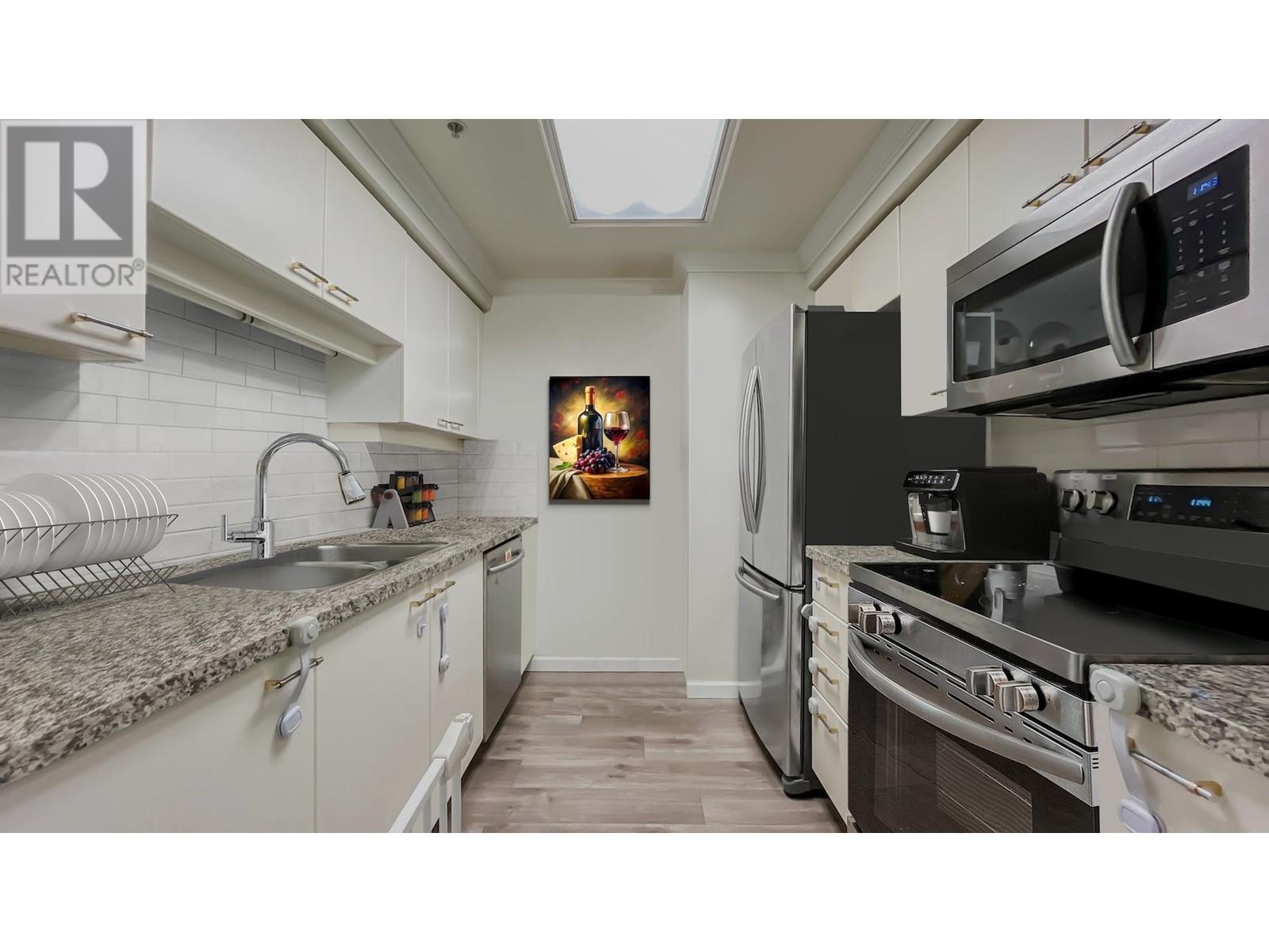 Listing Picture 9 of 21 : 802 388 DRAKE STREET, Vancouver / 溫哥華 - 魯藝地產 Yvonne Lu Group - MLS Medallion Club Member