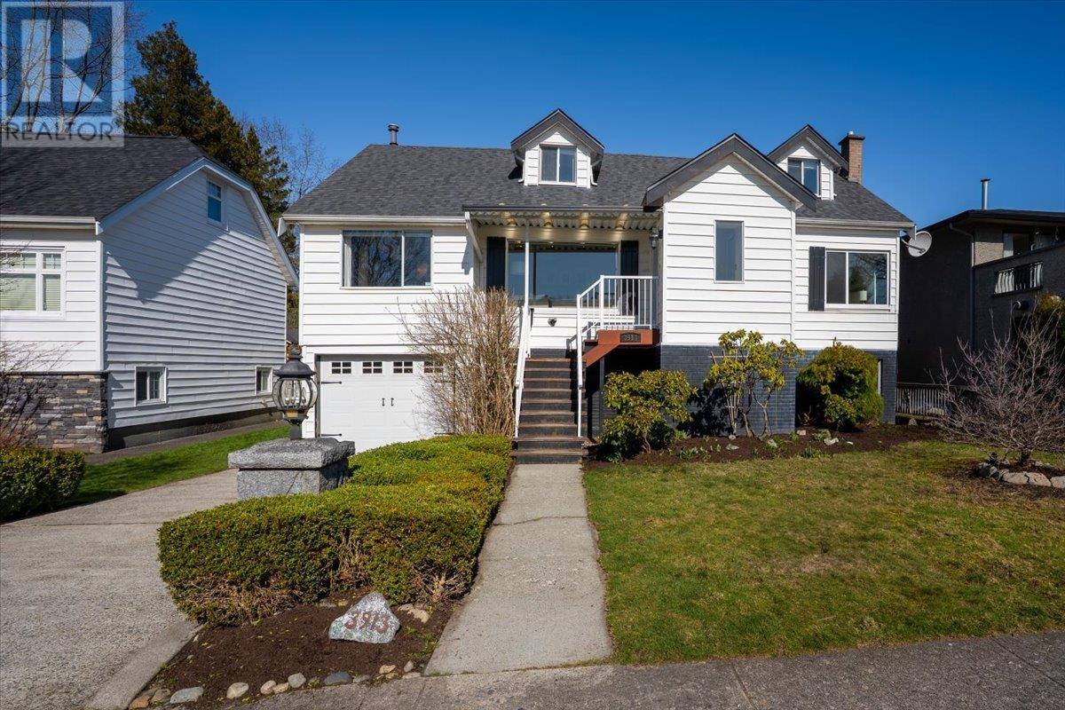 Property at 3913 DUNDAS STREET image 2
