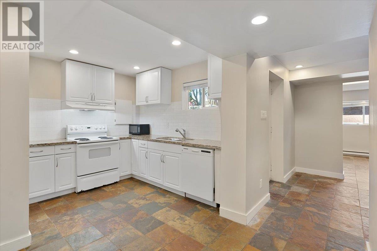 3913 Dundas Street, Burnaby, British Columbia  V5C 1A6 - Photo 28 - R2984155