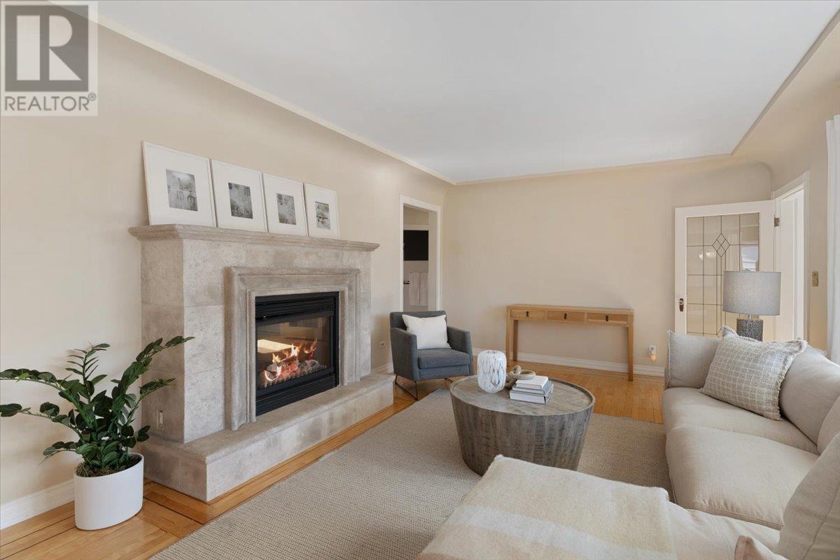 Property at 3913 DUNDAS STREET image 5