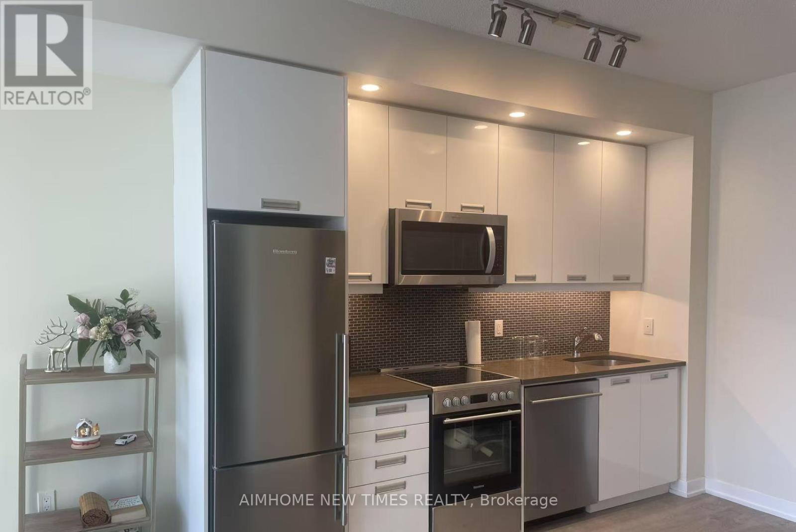 2302 - 99 John Street, Toronto (Waterfront Communities), Ontario  M5V 0S6 - Photo 6 - C12015662
