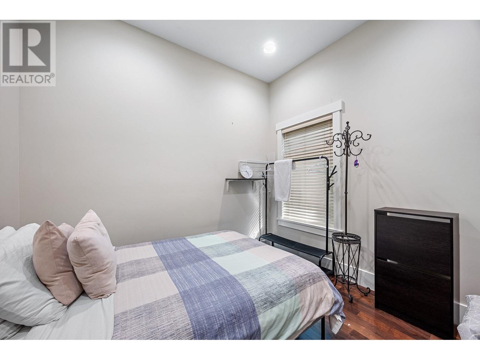 Listing Picture 28 of 38 : 5483 CARNARVON STREET, Vancouver / 溫哥華 - 魯藝地產 Yvonne Lu Group - MLS Medallion Club Member