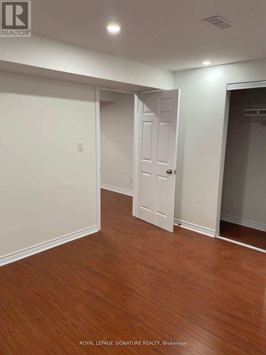 Lower - 3265 Carabella Way, Mississauga, Ontario  L5M 6T4 - Photo 11 - W12050764