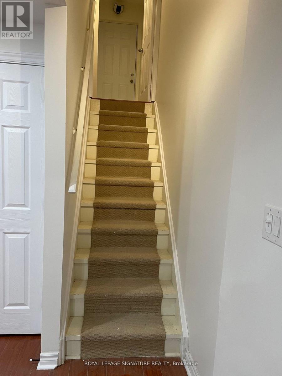 Lower - 3265 Carabella Way, Mississauga, Ontario  L5M 6T4 - Photo 3 - W12050764
